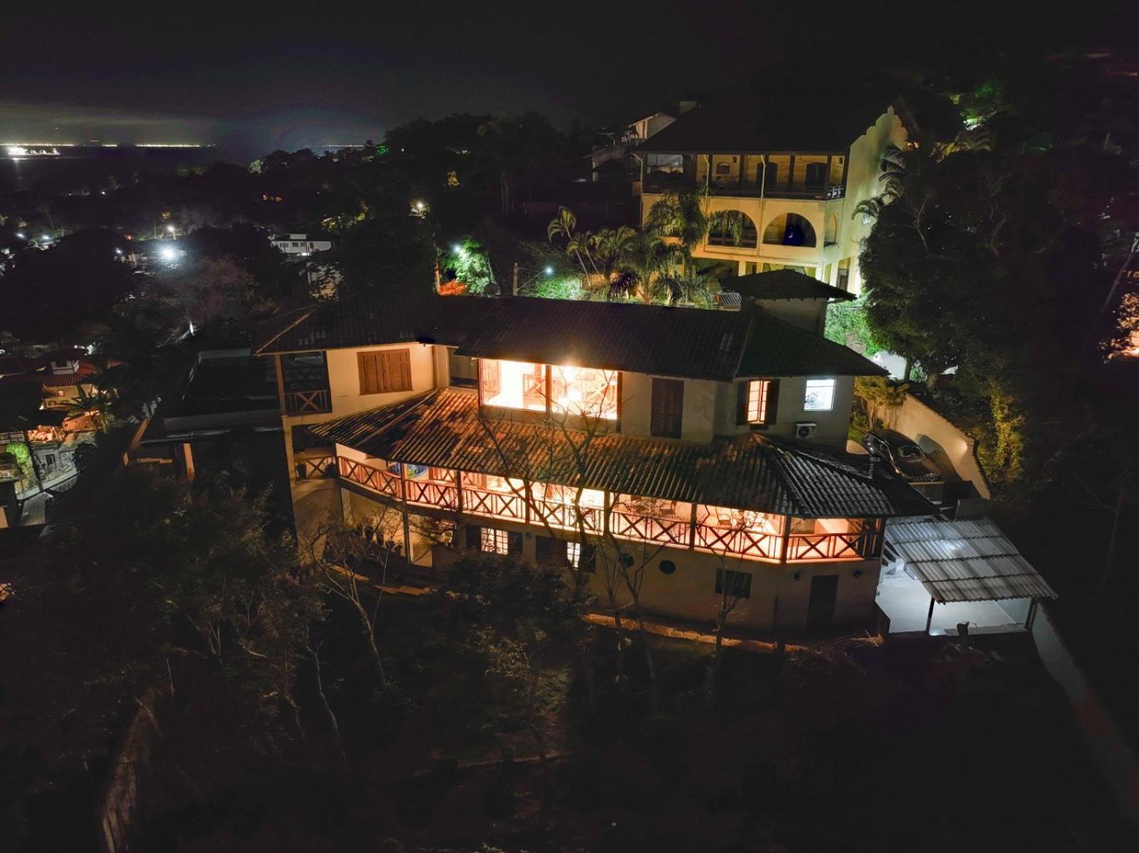 A Casa Bella - Guesthouse Ilhabela Ngoại thất bức ảnh