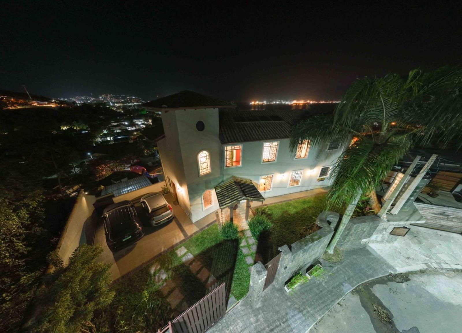 A Casa Bella - Guesthouse Ilhabela Ngoại thất bức ảnh